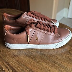 Boys polo shoe